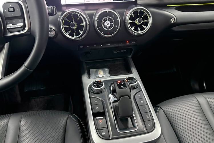 Used Tank 300 2024 2.0T Crosser