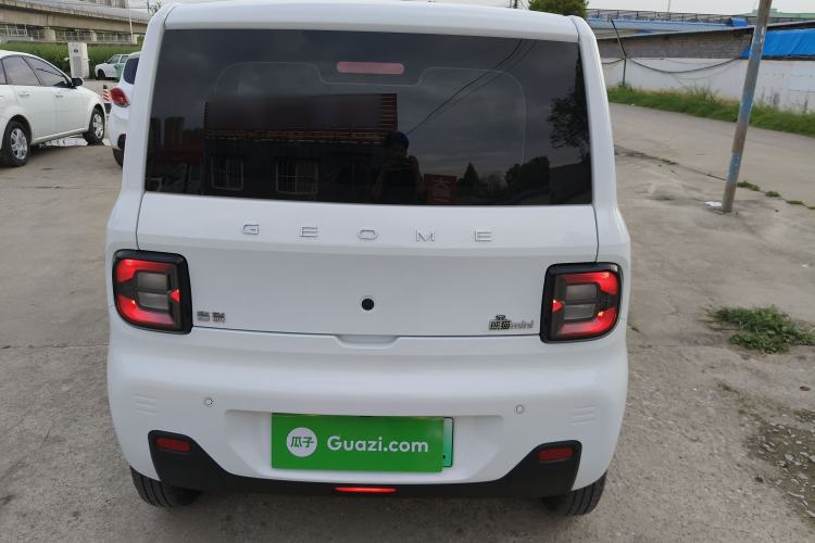 Used Geely Galaxy Panda 2024 Panda Mini 200km Endurance Bear Rear