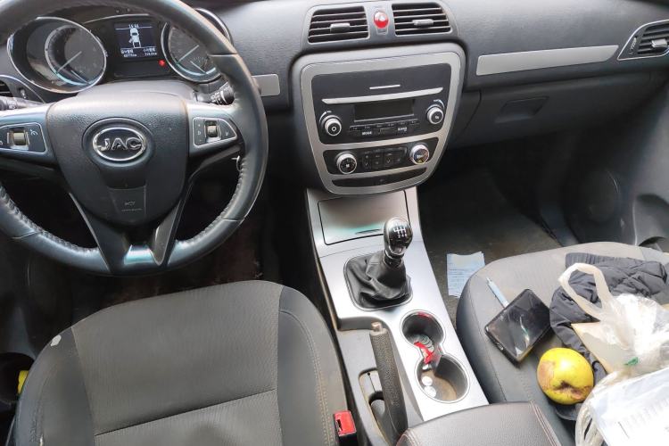 Used JAC T6 2020 2.0T Diesel Two-Wheel-Drive Elite Version Long Wheelbase China VI Emission Standard HFC4DB2-2E
