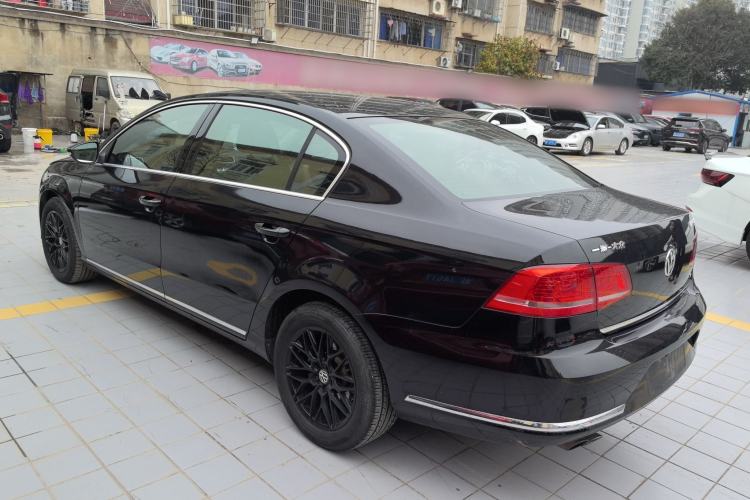 Used Volkswagen Magotan 2015 1.8TSI Advanced Model Rear Left 45 Deg