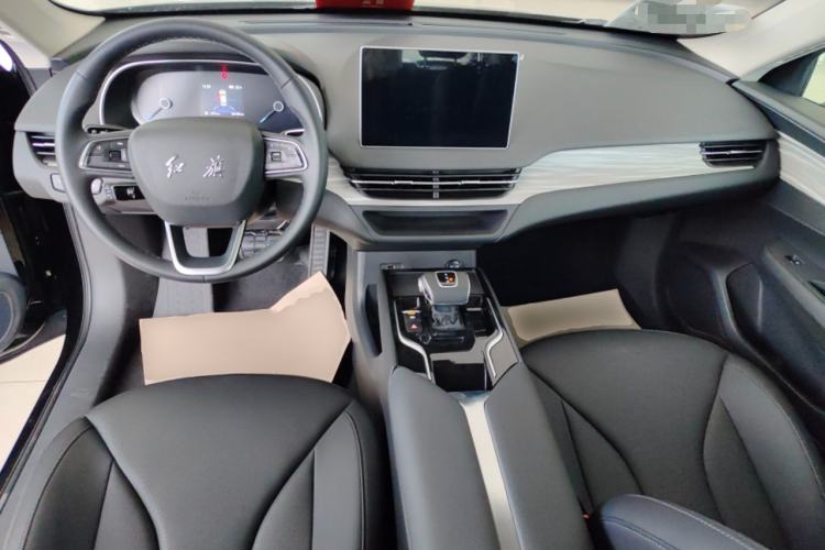 Used Hongqi E-QM5 2024 610 km PLUS Center Console