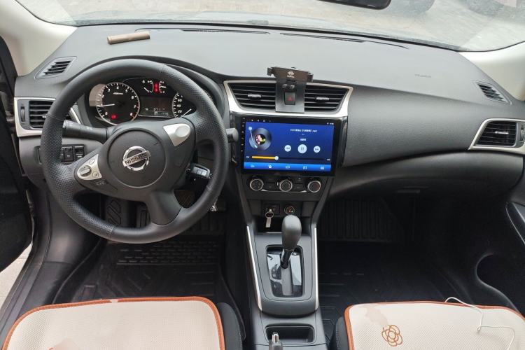 Used Nissan Sylphy 2024 Classic 1.6XE CVT Comfort Edition Center Console