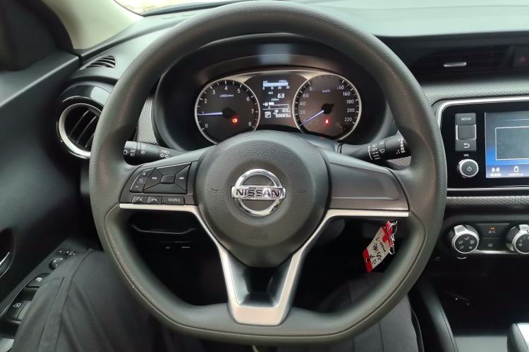 Used Nissan Kicks 2021 1.5L XL CVT Cool Enjoyment Edition Steering Wheel