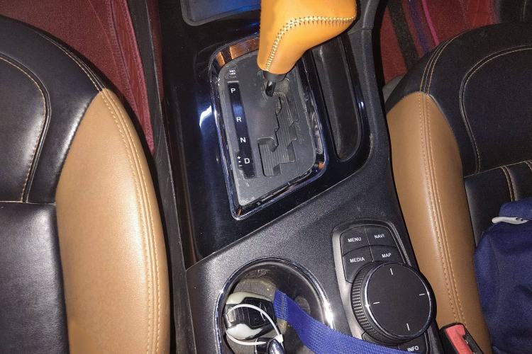 Used Soueast DX7 2015 1.5T Automatic Luxury Model