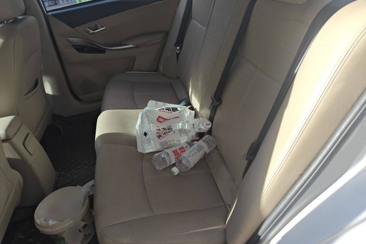 Used Zotye Z300 2016 New Vision 1.5L Manual Entry-Level Model