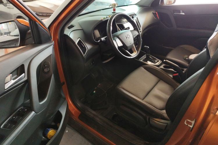 Used Hyundai ix25 2015 1.6L Automatic Two-Wheel Drive Smart GLS Trim Driver Seat