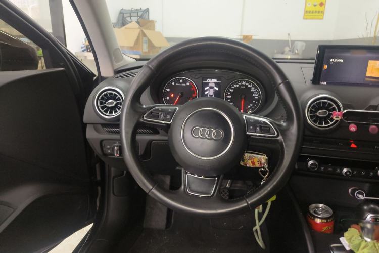 Used Audi A3 2014 Limousine 35 TFSI Automatic Comfort Model
