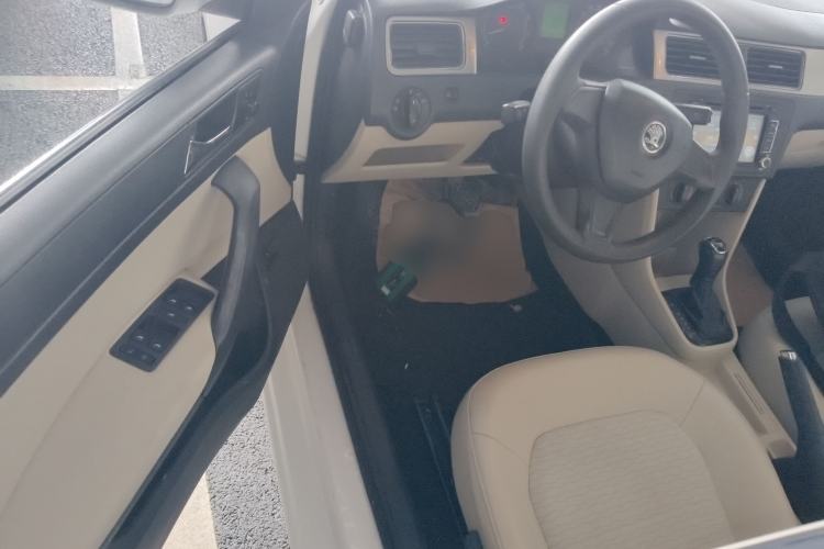 Used Skoda Rapid 2016 1.6L Automatic Chuanxing Edition Driver Seat