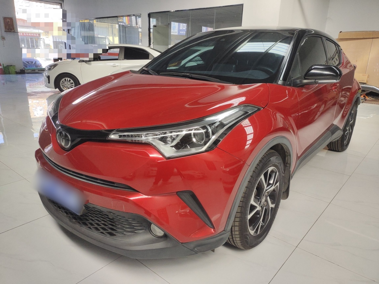 Под передней частью автомобиля