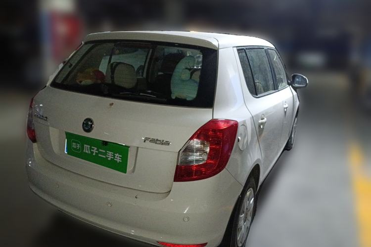 Used Skoda Fabia 2012 1.4L Manual Crystal Edition Rear Right 45 Deg