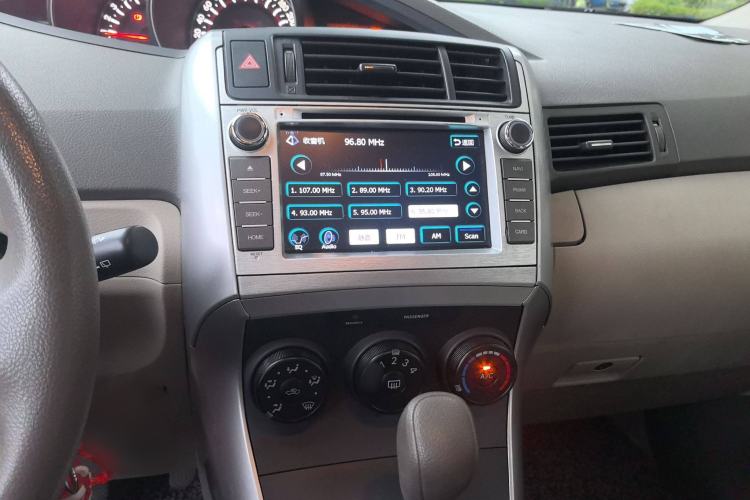 Used Toyota Verso 2014 Starlight 180E CVT Elite Edition
