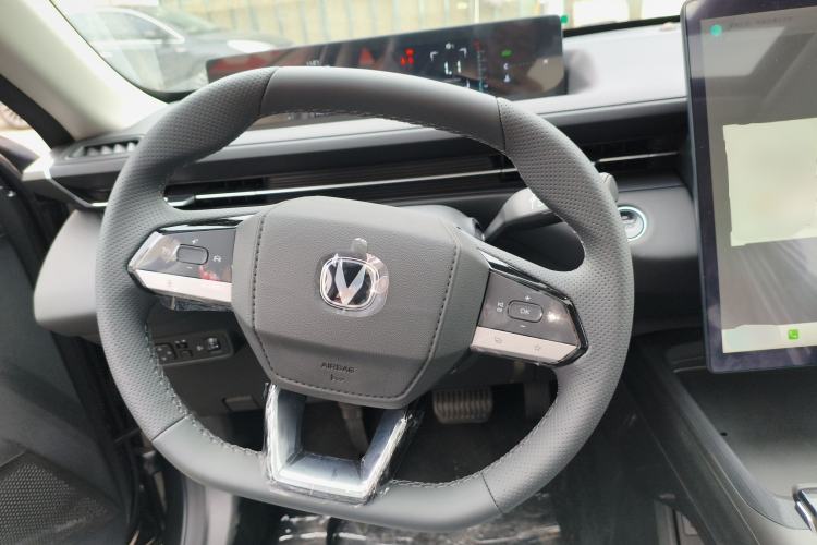 Used CHANGAN Eado 2025 Blue Whale 1.5T 500Bar Prestige Model