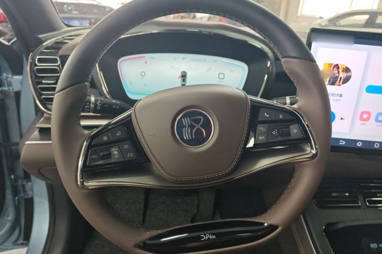 Used BYD Han 2023 DM-i Champion Edition 121KM Prestige Model