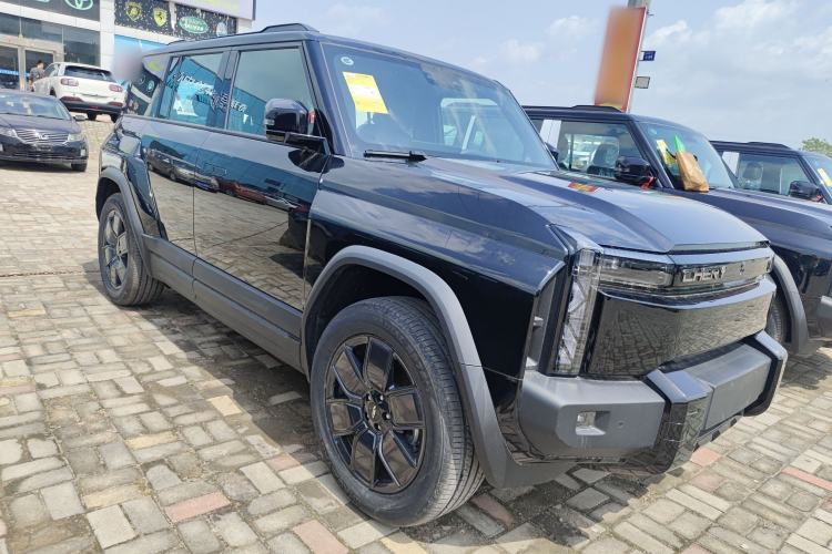 Used Chery Fengyun Fulwin X3 Plus 2025 Model 401 Two-Wheel Drive Smart Leading Edition Front Right 45 Deg