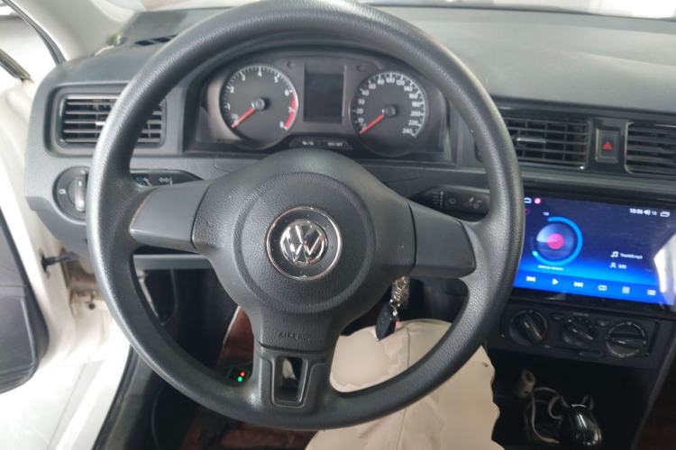 Used Volkswagen Santana 2015 1.6L Automatic Fashion Edition Steering Wheel