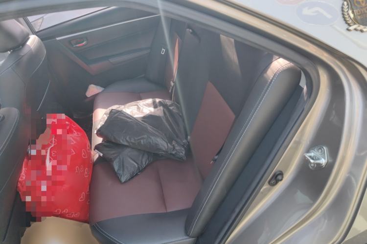 Used Toyota Corolla 2018 Dual-Engine 1.8L E-CVT Smart Edition
