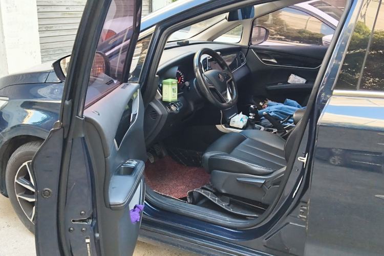 Used BYD Song MAX 2017 1.5T Manual Smart Connect Luxury 7-Seater