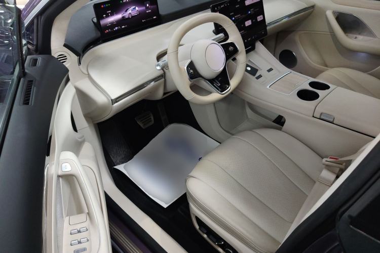 Used Hima Luxeed R7 2025 Extended-Range 331km Ultra Driver Seat