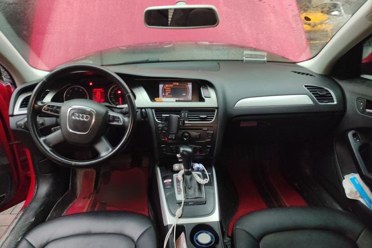 Used Audi A4L 2012 2.0 TFSI automatic standard version
