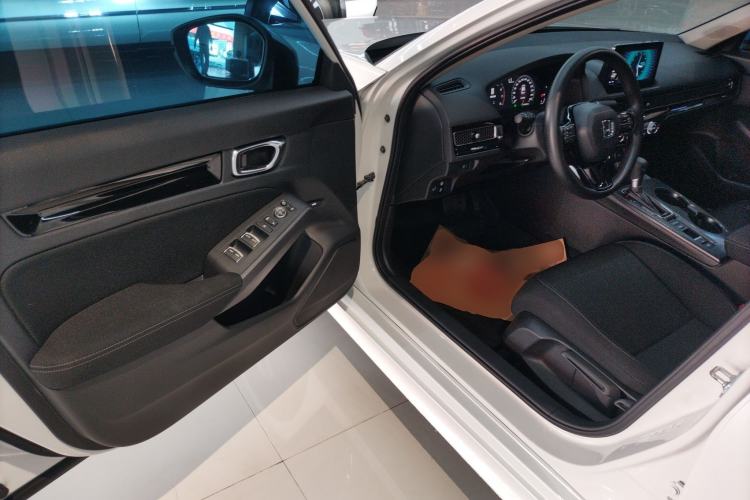 Used Honda Civic 2023 240TURBO CVT Dynamic Edition
