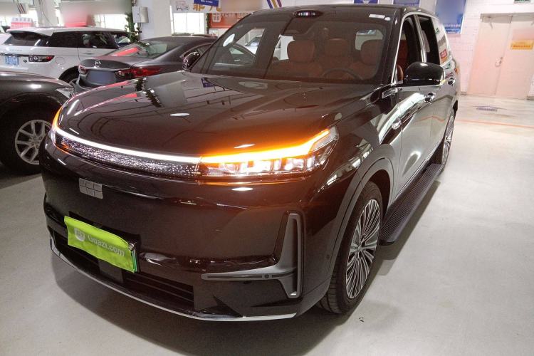 Used Geely Galaxy M9 2025 Model 210km Four-Wheel-Drive Leading Edition