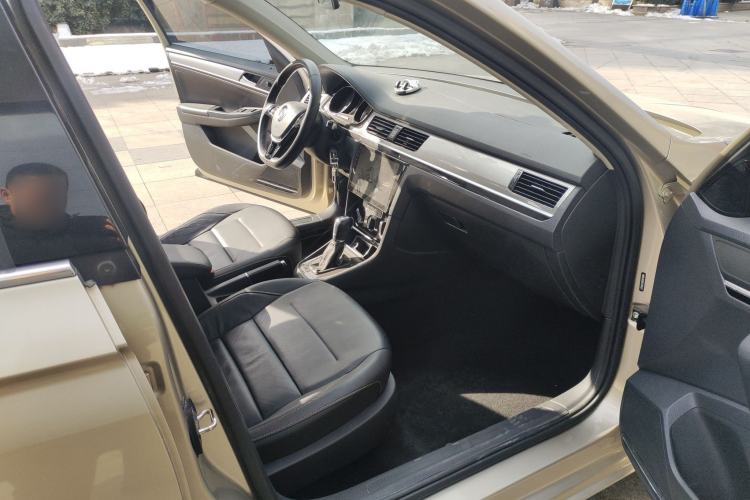 Used Volkswagen Bora 2016 1.6L Automatic Comfort Model
