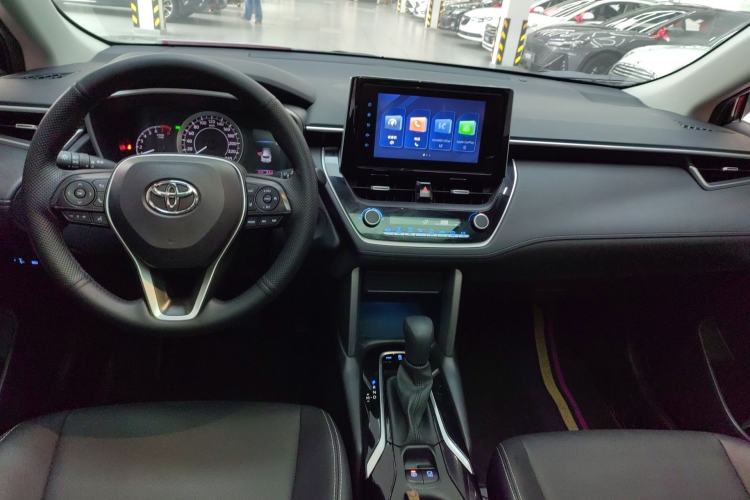 Used Toyota FRONTLANDER 2022 2.0L CVT Luxury Edition Center Console