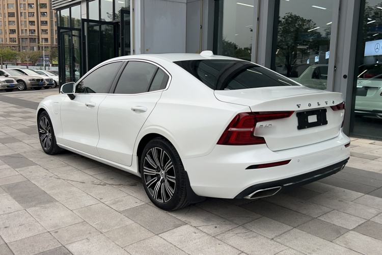 Used Volvo S60 New Energy 2022 T8 eDrive Hybrid All-Wheel Drive Smart Luxury Edition
