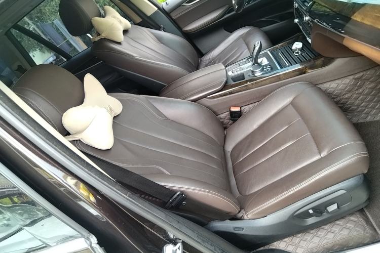 Used BMW X5 2017 xDrive28i Right Front Seat