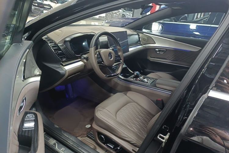 Used BYD Han 2023 DM-i Champion Edition 121KM Prestige Model

