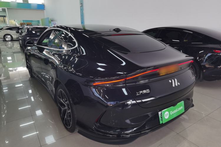 Used IM L6 2025 Ultra Model Rear Left 45 Deg