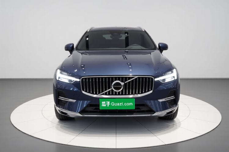 Used Volvo XC60 2023 B5 4x4 Smart Luxury Edition