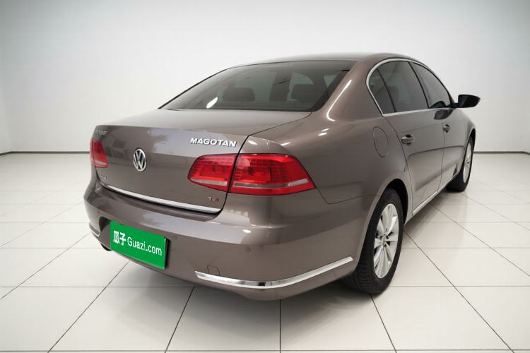 Used Volkswagen Magotan 2012 Revised 1.8TSI Luxury Version
