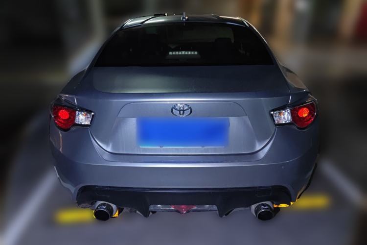 Used Toyota 86 2014 2.0L Manual Luxury Version