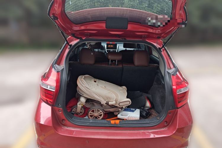 Used Toyota YARiS L Zhi Xuan 2016 Revised 1.5E CVT Charming Edition Trunk