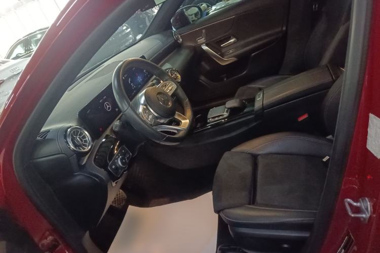 Used Mercedes-Benz A-Class 2020 Restyled A 200 L Sport Sedan Fashion Version
