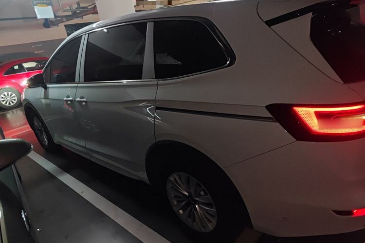 Used Volkswagen Viloran 2024 330TSI Business Edition Left Side