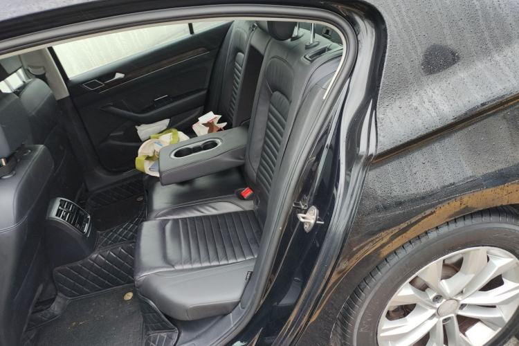 Used Volkswagen Magotan 2018 Facelift 330TSI DSG Luxury Model
