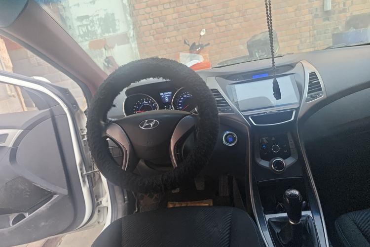 Used Hyundai Elantra (5th Generation / Langdong) 2012 1.6L Manual Leading Model
