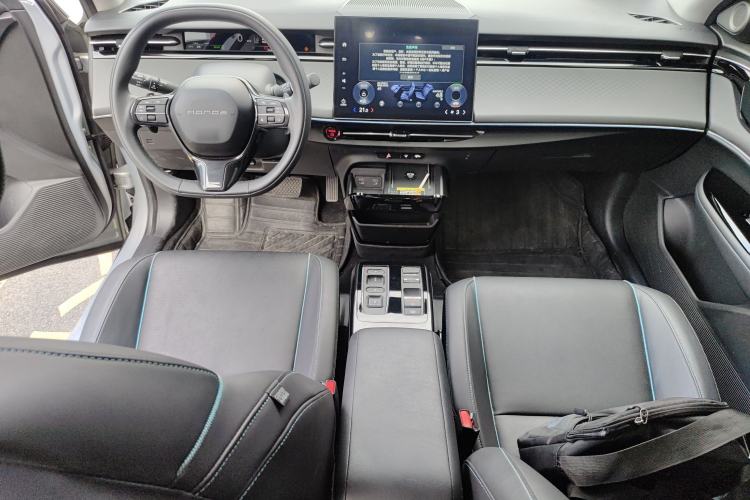 Used Honda e:NP2 2024 Advanced Edition Center Console