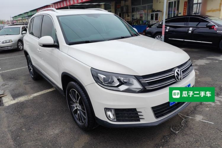 Used Volkswagen Tiguan 2015 1.8TSI Automatic All-Wheel-Drive Luxury Model Exterior 1