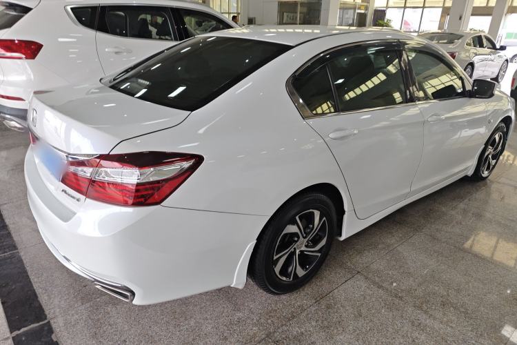 Used Honda Accord 2016 2.0L Elite Edition
