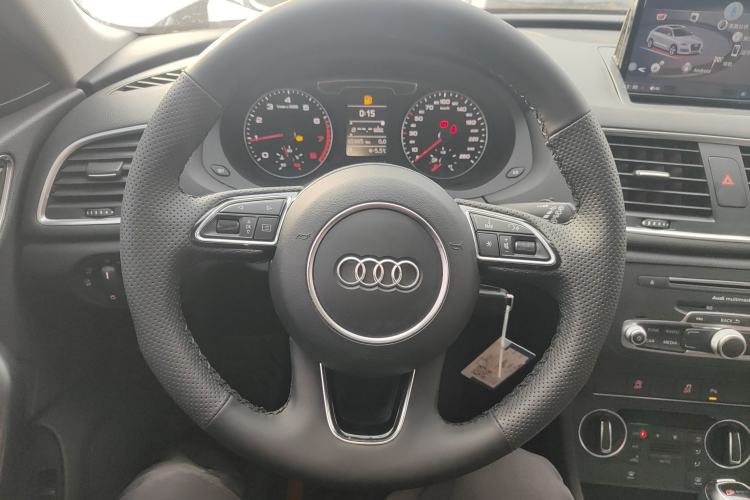 Used Audi Q3 2017 35 TFSI Fashion Model
