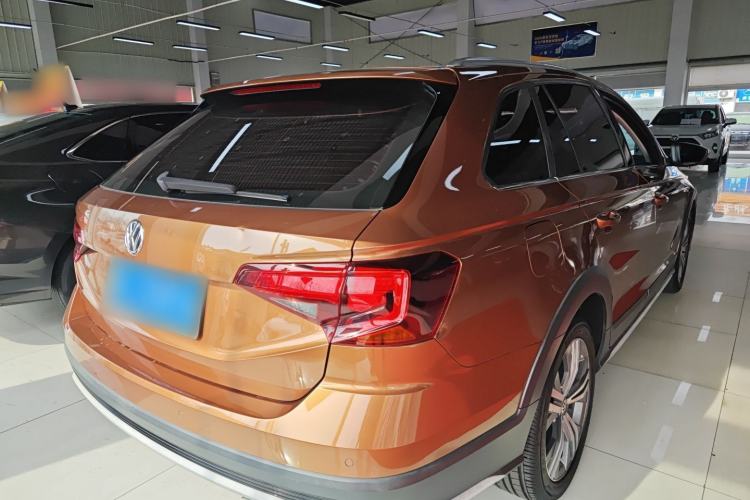 Used Volkswagen C-TREK 2018 1.5L Automatic Luxury Edition Rear Right 45 Deg