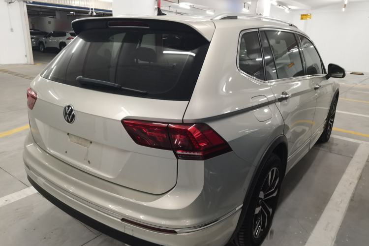 Used Volkswagen Tiguan L 2021 330TSI Automatic Two-Wheel Drive R-Line Flagship Edition
