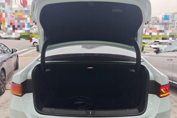 Used BYD Qin PLUS 2024 HONOR Edition DM-i 120KM Beyond Model
