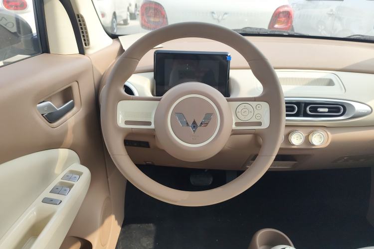 Used Wuling Hongguang MINIEV 2025 Four-Door Version Advanced Edition
