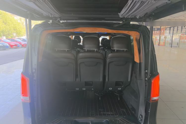 Used Mercedes-Benz V-Class 2021 V 260 Avantgarde Edition
