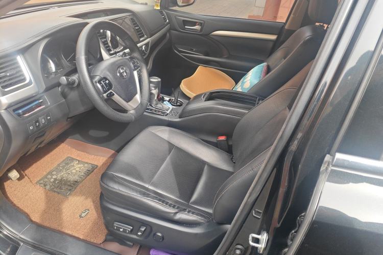 Used Toyota Highlander 2018 2.0T Four-Wheel Drive Luxury Edition 7 Seats China V Emission Standard
