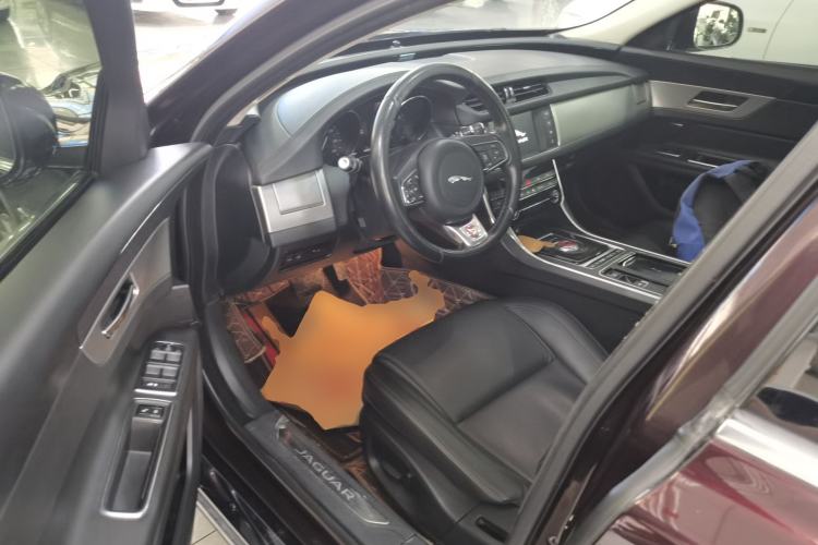 Used Jaguar XFL 2017 XFL 2.0T 200PS Windflower Edition